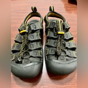 Keen Boys sandals